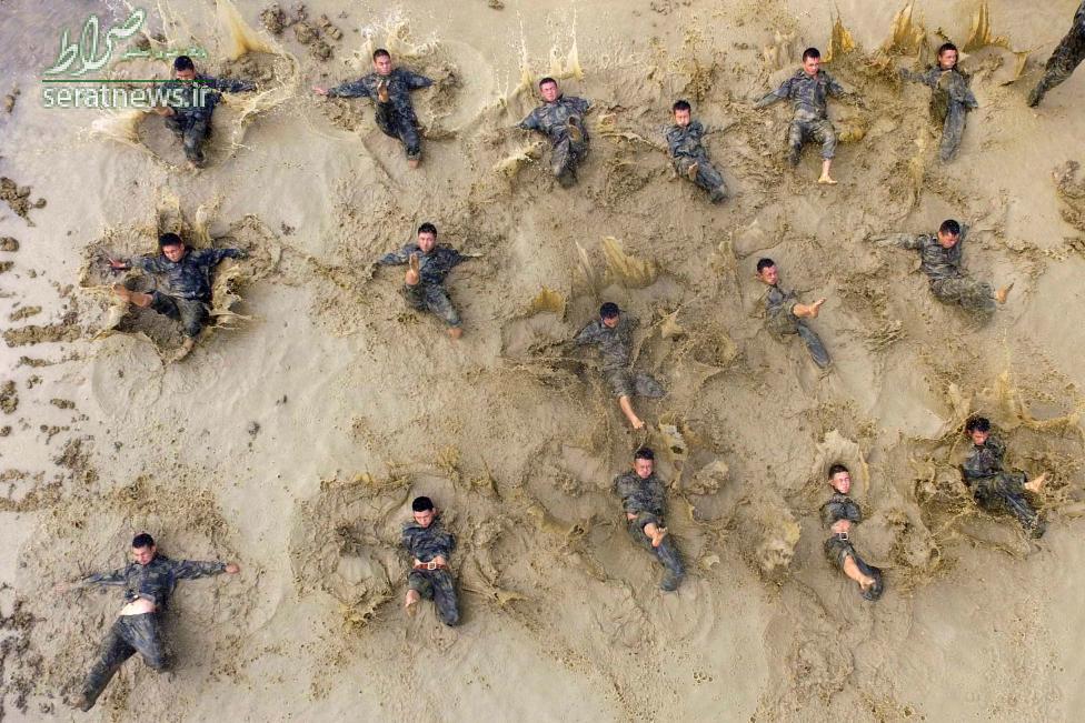 عکس/تمرین نظامی سربازان گارد مجلس چین